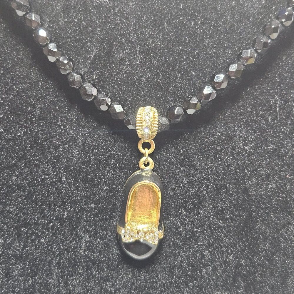 *Sale* 1928 Faceted Black Bead Necklace Gold Tone Shoe Pendant 16.5-19.5" - Picture 3 of 14